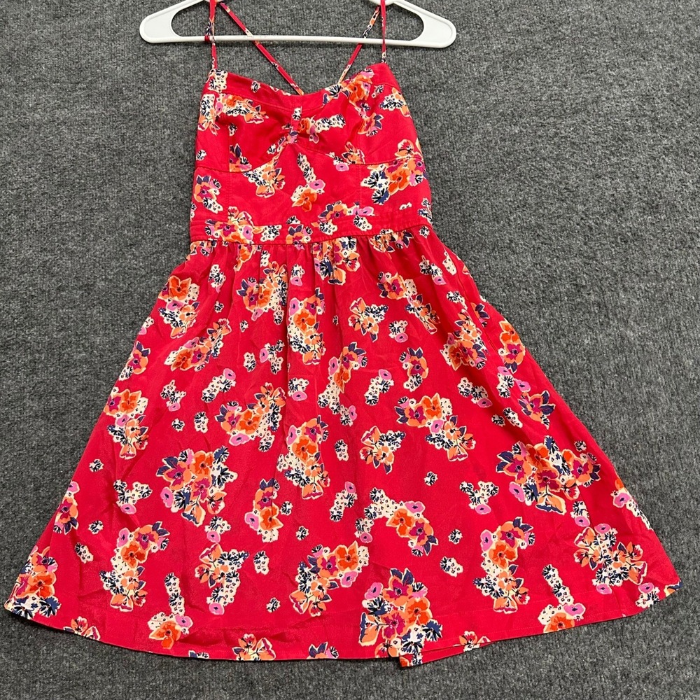 American Eagle Dress Womens Size 8 Red Rayon Floral Smocked Back Strappy Mini